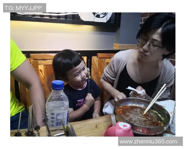 足球明星小贝携家人送祝福共庆新春传递温暖与快乐 足球明星小贝携家人送祝福共庆新春传递温暖与快乐