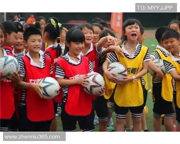 昆凌热爱足球明星背后的故事与她的足球情缘揭秘